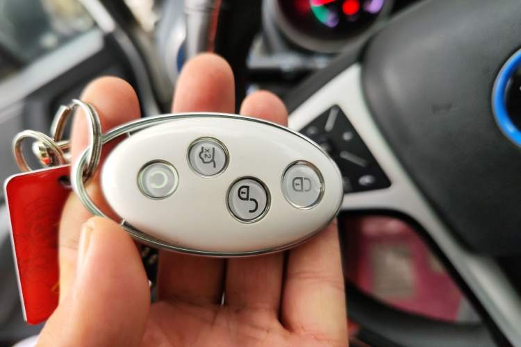 Used BYD Yuan New Energy 2018 EV360 Smart Connect Cool Edition Vehicle Key