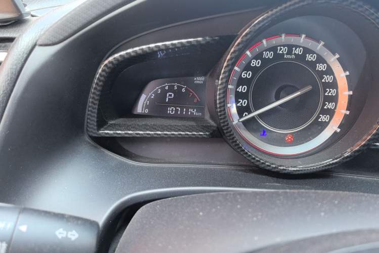 Used Mazda 3 Axela 2014 Sedan 1.5L Automatic Comfort Model Odometer Close Up