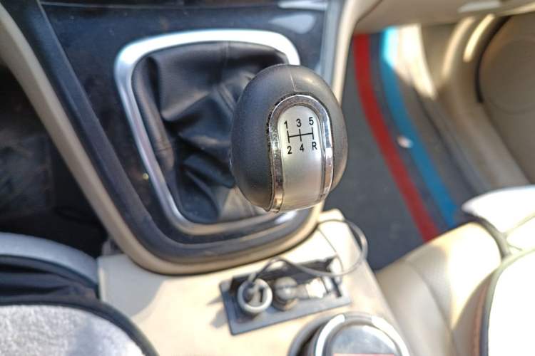 Used Haval H6 2011 2.0L Manual Two-Wheel Drive Elite Version