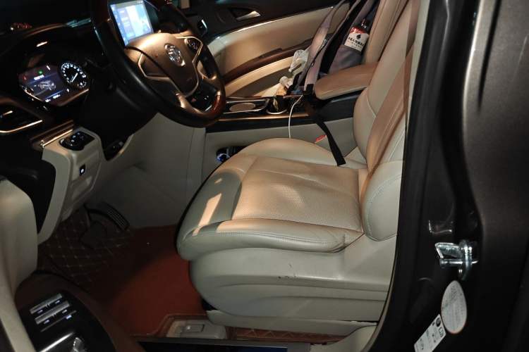 Used Buick GL8 2020 Land Cruiser Executive Class 652T Comfort Model