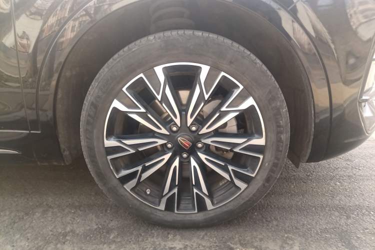 Used Hongqi HS5 2023 2.0T Qixiang Pro Edition Right Front Wheel Hub