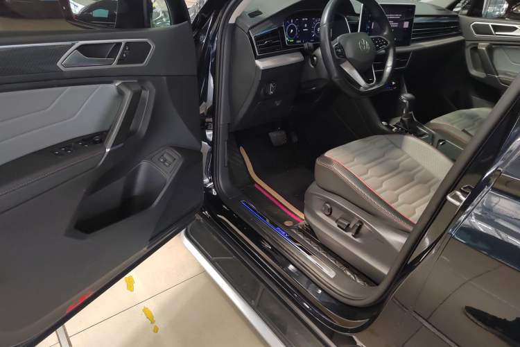 Used Volkswagen Tiguan L New Energy 2022 430 PHEV Plug-in Hybrid Prestige Edition Driver Seat