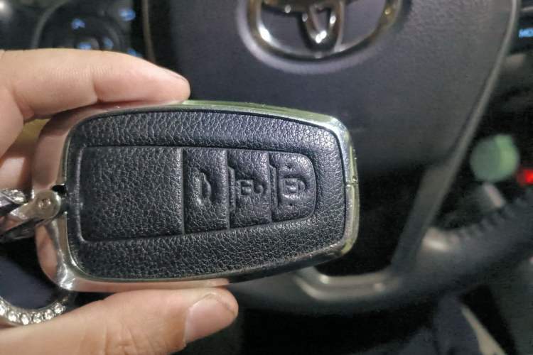 Used Toyota Camry 2019 2.5G Luxury Edition China VI Standard