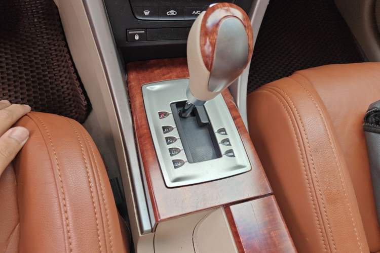 Used MG 6 2010 Hatchback 1.8L Automatic New Year Edition