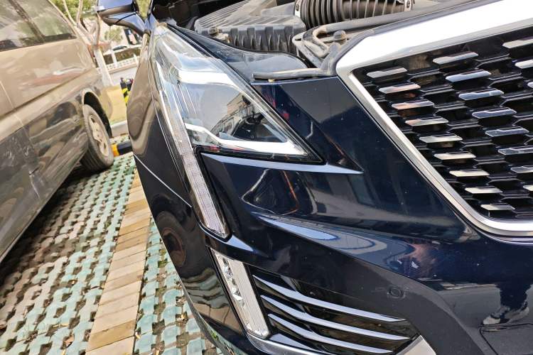 Used Cadillac XT5 2021 2.0T Two-Wheel Drive Luxury Version