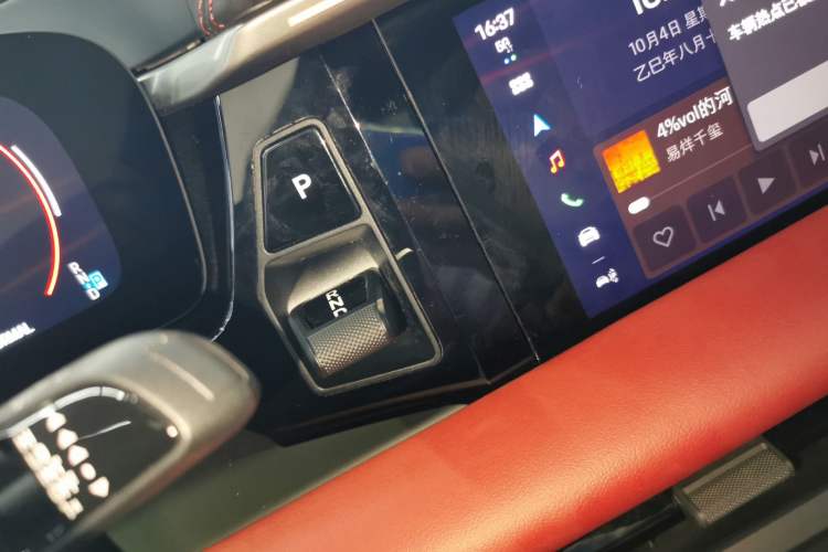 Used Porsche Macan 2024 Macan Long Range Edition
