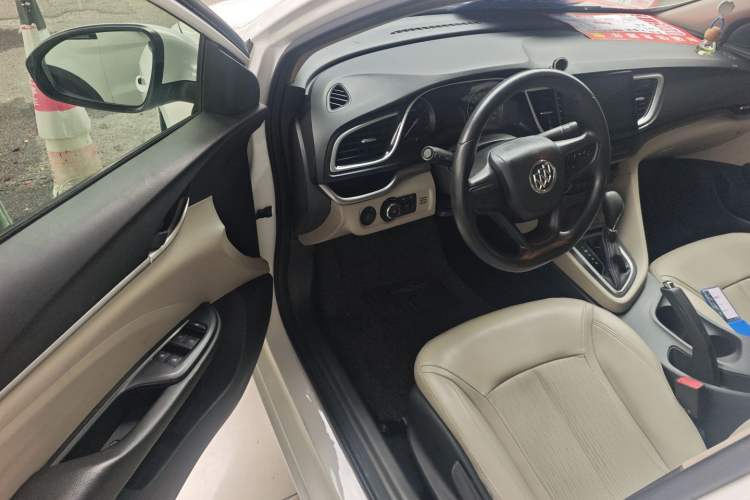 Used Buick GT 2017 15N Automatic Elite Version
