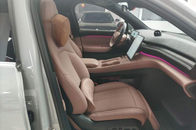 Used Nio EC6 2024 75 kWh Right Front Seat