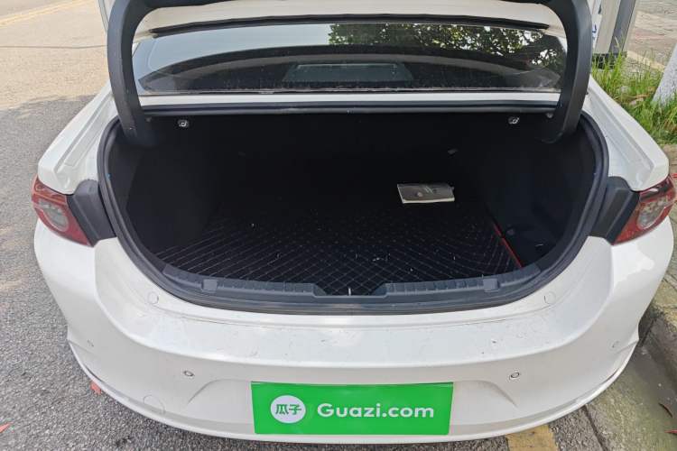 Used Mazda 3 Axela 2021 2.0L Automatic Zhiya Edition Trunk