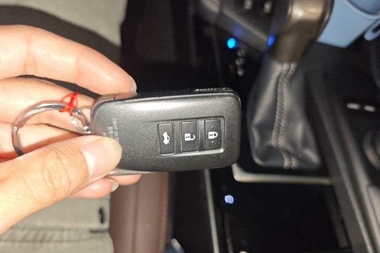Used Lexus ES 2017 200 30th Anniversary Edition Vehicle Key
