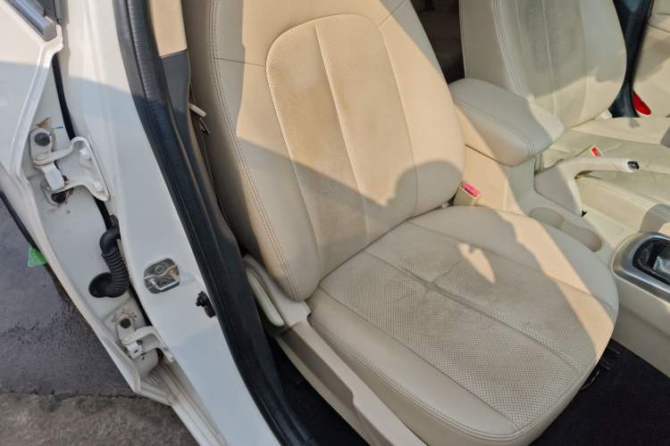 Used Changan Eado 2015 1.6L Manual Luxury Model China V Standard