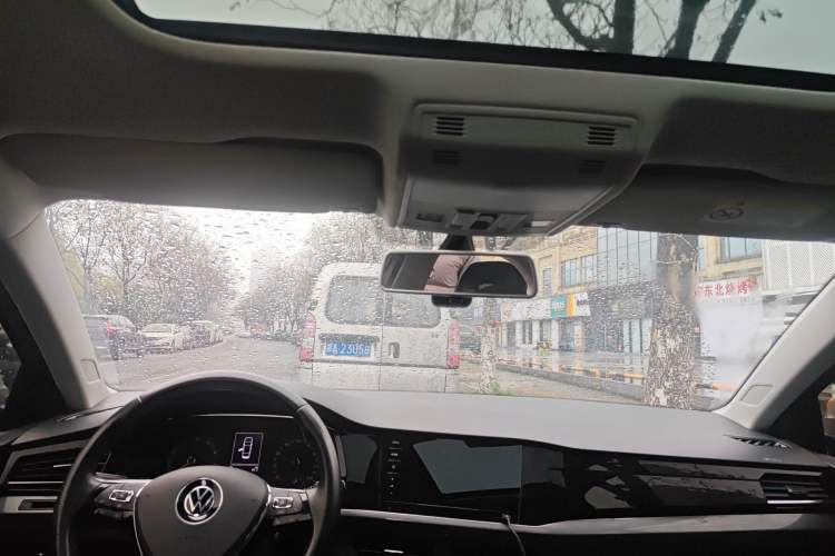 Used Volkswagen Bora 2021 1.5L Automatic Comfort Smart Connect Edition Headliner