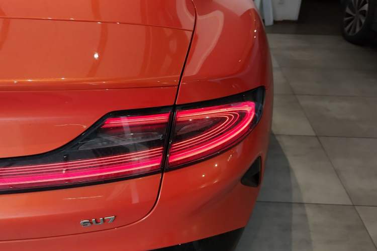 Used Xiaomi Auto SU7 2024 Rear-Drive Long-Range Intelligent Driving Version