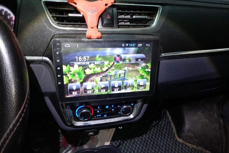 Used Jinbei Hiace X30 2018 1.3L Standard Edition DLCG12