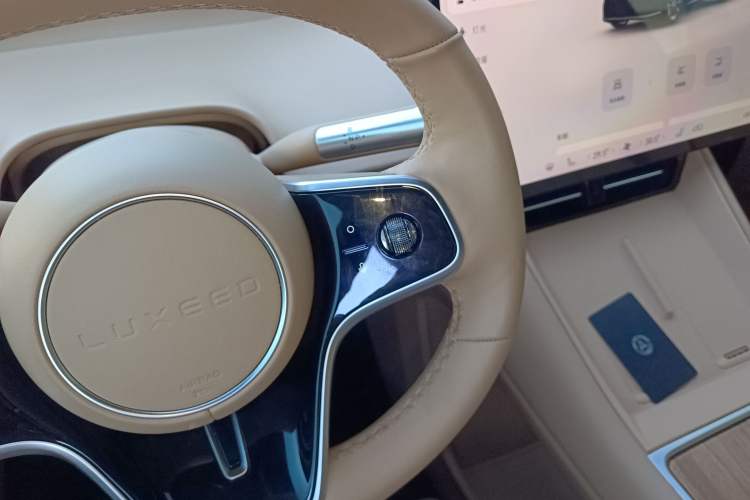 Used Hima Luxeed R7 2024 Pure Electric 667km Pro