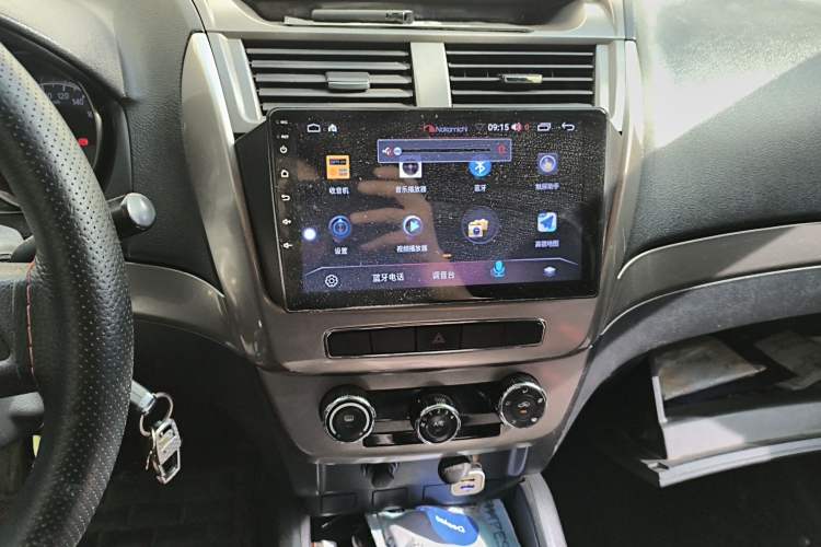 Used Geely Auto GX7 2014 1.8L Manual Value Edition Audio And AC Panel