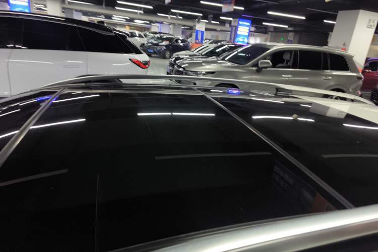 Used Mercedes-Benz C-Class 2011 C 200 Fashion Travel Edition