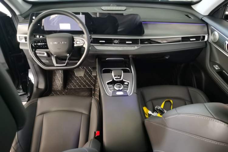 Used Chery Tiggo 8 PRO 2024 Champion Edition 290T Two-Wheel Drive Shining Version 7 Seats
