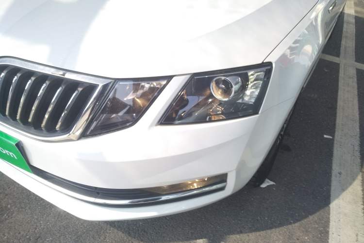 Used Skoda Octavia 2018 1.6L Automatic Luxury Edition