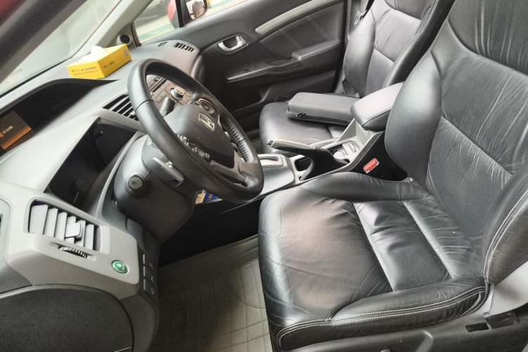 Used Honda Civic 2012 1.8L automatic luxury edition Left Front Seat
