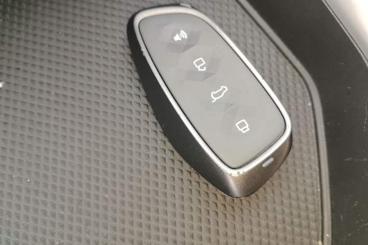 Used Haval H5 2023 2.0T Automatic All-Wheel Drive LinkedIn Gasoline Vehicle Key