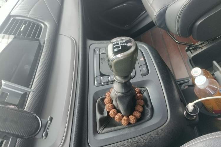 Used SAIC MAXUS G10 2023 2.0T Manual Multi-Function Version Diesel 7 Seats
