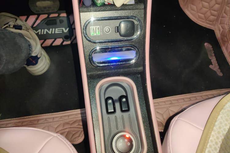 Used Wuling Hongguang MINIEV 2022 Macaron Premium Model – Lithium Ternary Battery