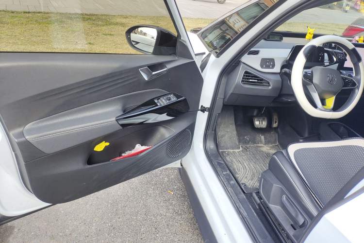 Used Volkswagen ID.3 2023 Pure Smart Edition