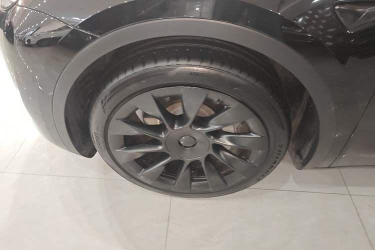 Used Tesla Model Y 2021 Standard Range Rear-Wheel Drive Version