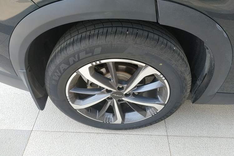 Used Dongfeng Aeolus Mage 2023 DH-i 1.5T Luxury Edition Right Rear Wheel Hub