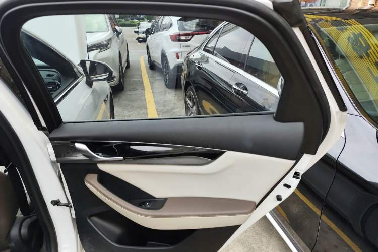 Used BYD Qin PLUS 2024 HONOR Edition DM-i 120KM Leading Model