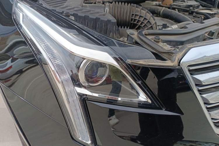 Used Cadillac XT5 2016 25T Luxury Model
