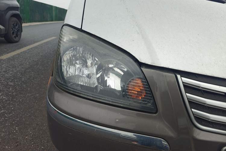 Used FORTHING Lingzhi 2017 V3 1.5L 7-Seater Comfort Model Exterior 6