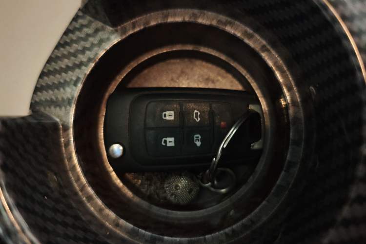 Used Buick GL8 2011 2.4L CT Luxury Business Comfort Edition
