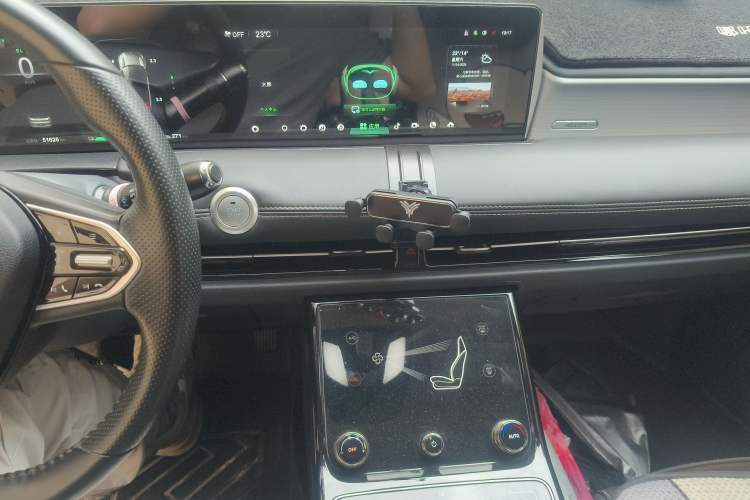 Used NETA U 2022 Pro 400 Comfort Edition Audio And AC Panel