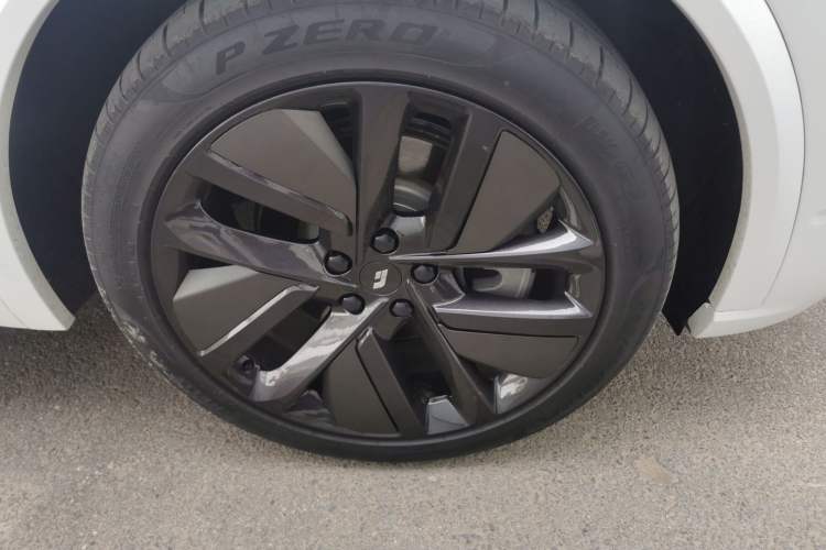 Used Li Auto L9 2022 Max model
