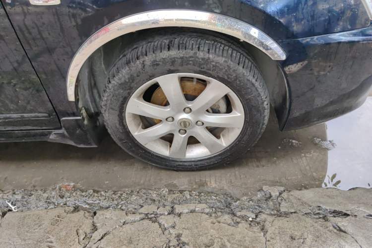 Used Nissan Sylphy 2012 Classic 1.6XE Automatic Comfort Edition Right Front Wheel Hub