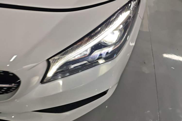 Used Mercedes-Benz CLA 2018 CLA 220 4MATIC
