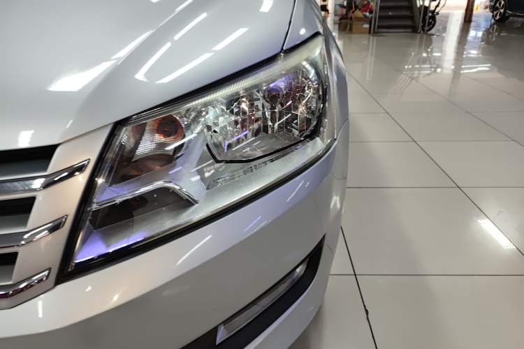 Used Volkswagen Santana 2013 1.6L Manual Luxury Edition