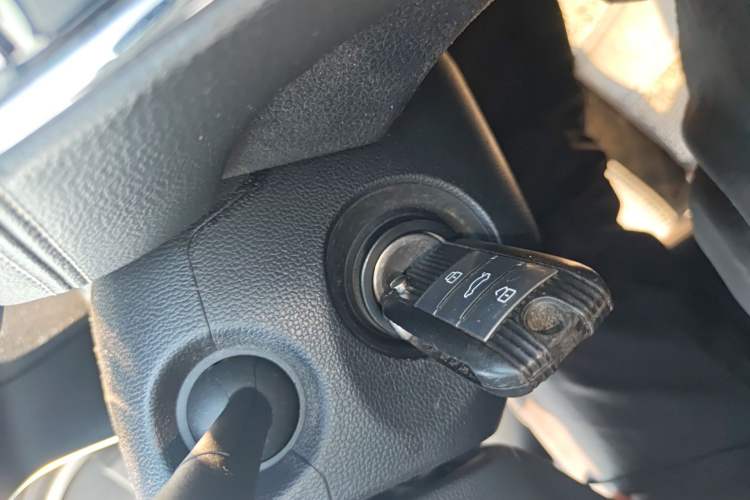 Used Roewe RX5 2018 20T Two-Wheel Drive Manual Flagship Edition