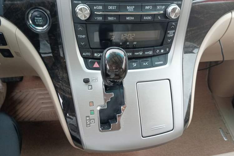 Used Toyota Alphard 2011 3.5L Luxury Edition Gear Lever