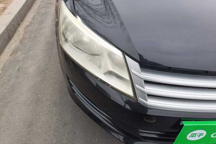 Used Volkswagen Santana 2013 1.4L Manual Fashion Edition Right Front Headlight