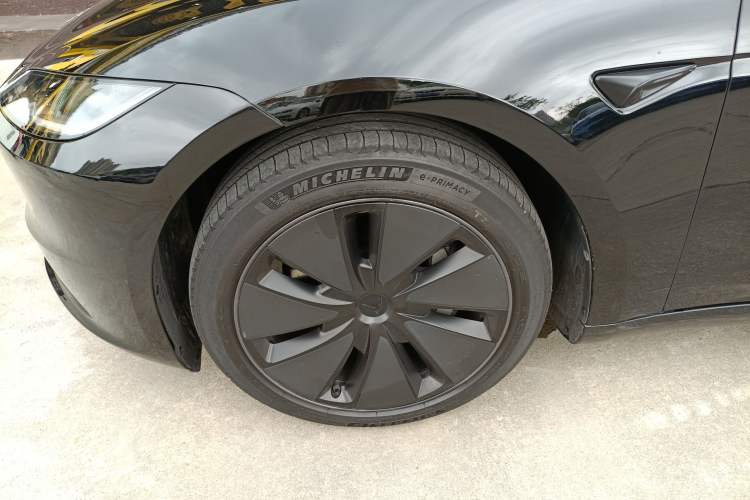 Used Tesla Model 3 2023 Rear-Wheel-Drive Version
