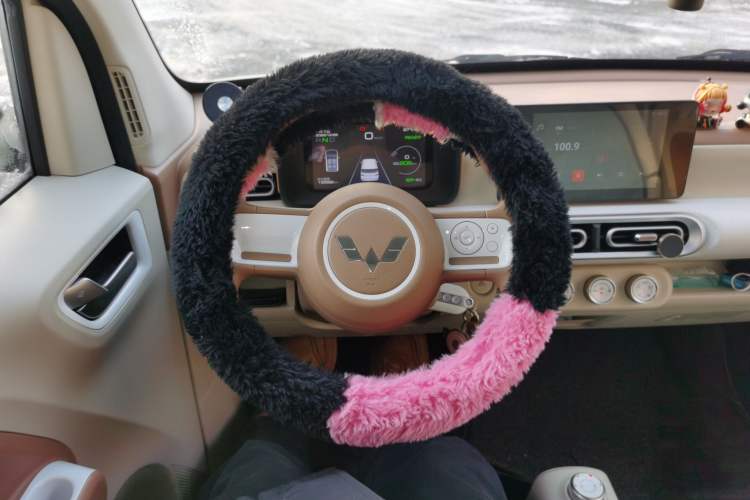 Used Wuling Hongguang MINIEV 2024 3rd Generation 215km Advanced Version