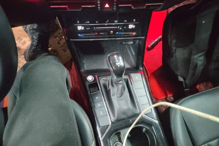 Used Volkswagen Passat 2021 330TSI Luxury Edition
