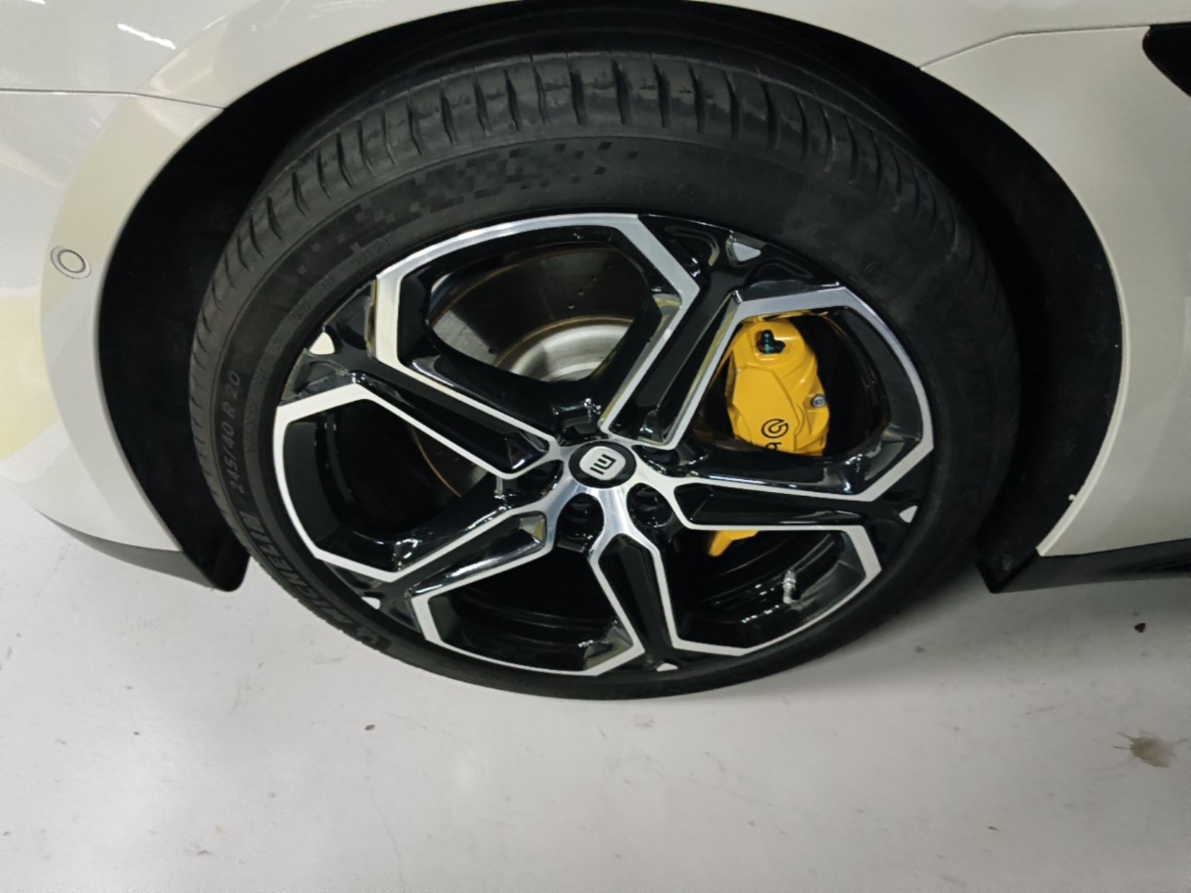 Xiaomi Auto SU7 2024 Rear-Drive Ultra-Long Range Advanced Pro-Level Intelligent Driving Version — снимка 10