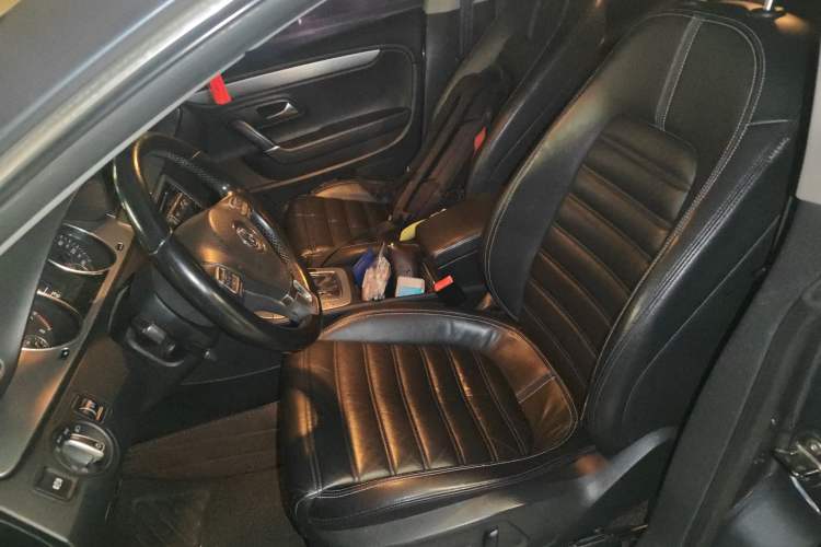 Used Volkswagen FAW-Volkswagen CC 2011 1.8 TSI Prestige Model