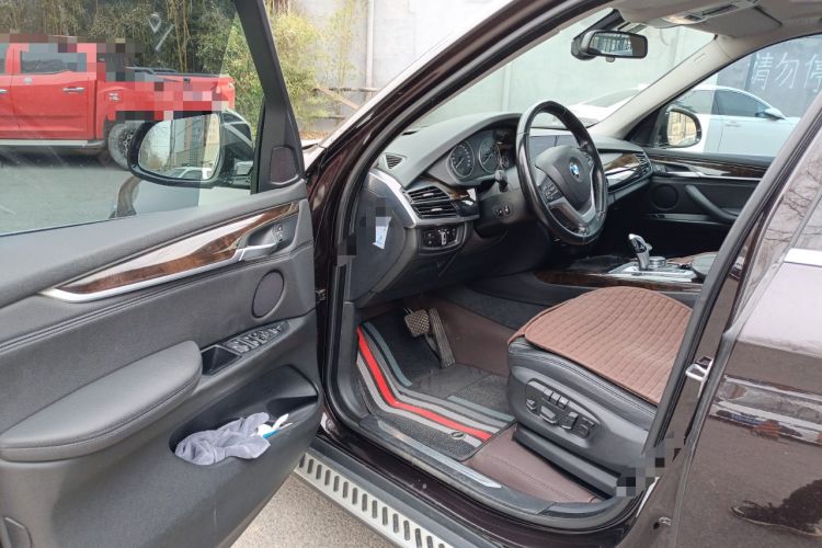 Used BMW X5 2017 xDrive28i
