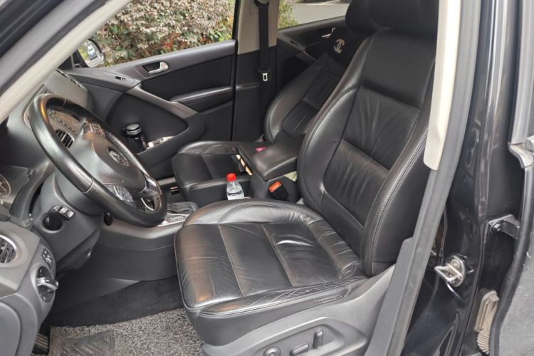 Used Volkswagen Tiguan L 2010 1.8 TSI Automatic Two-Wheel Drive Trend Edition
