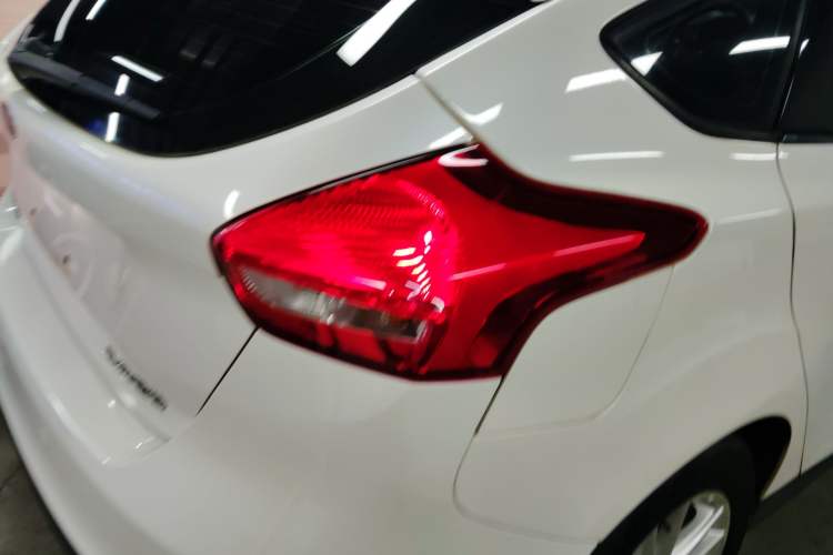 Used Ford Focus 2017 Hatchback 1.6L Automatic Fashion Edition Smart Drive Version